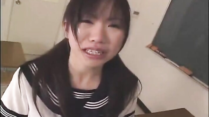 Japanese face slap and deepthroat 1