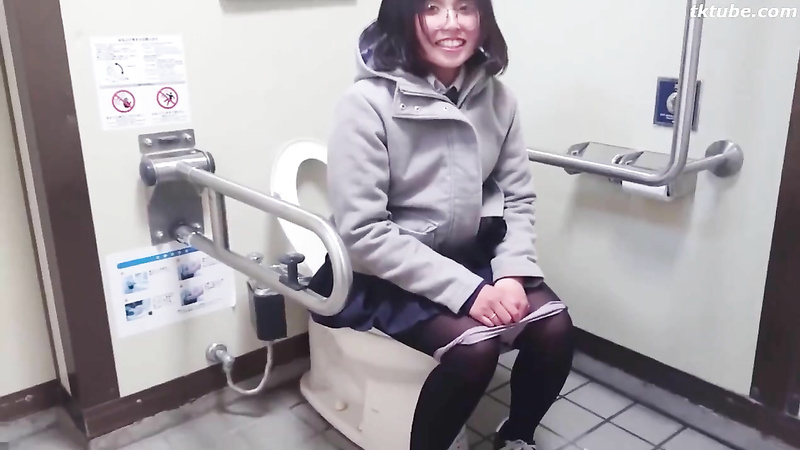 Asian public toilet sex