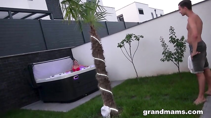 GrandMams - Evelin Blond MILF Takes It In Both Holes