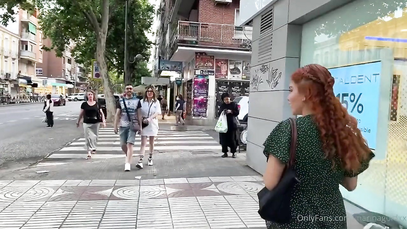 Public cum facial walk