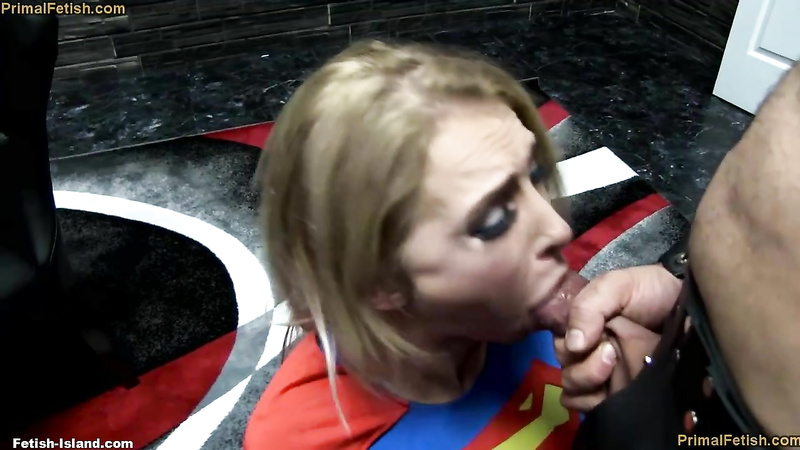 Superheroine - Supergirl God of War