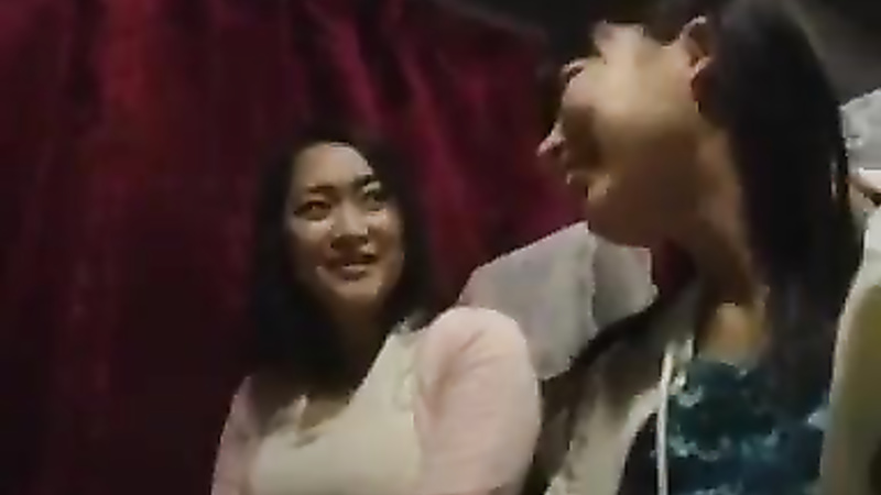 Asian mom and daughter get lucky on the bus