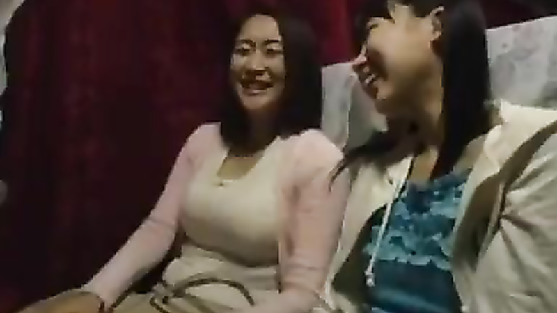 Asian mom and daughter get lucky on the bus