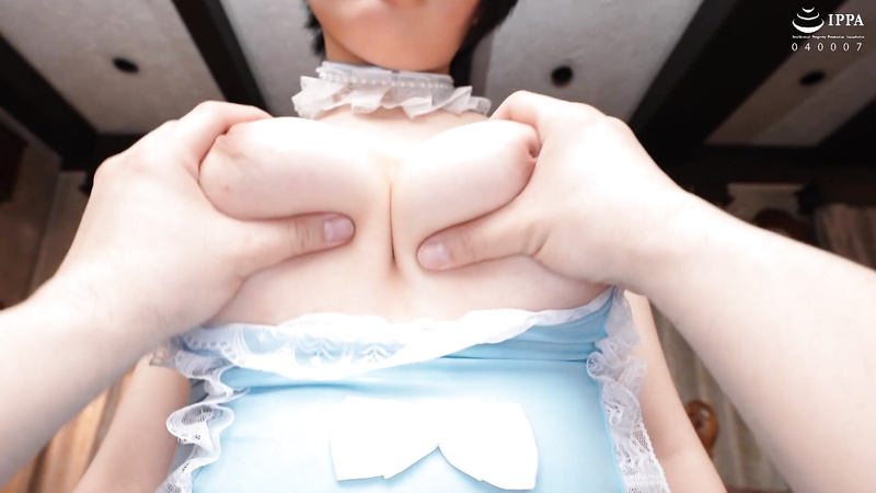 Milk fetish erotic cosplay that maximizes the charm of J cup beautiful breasts