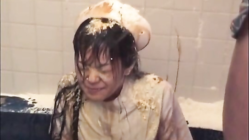 Asian girl gets a piss bukkake