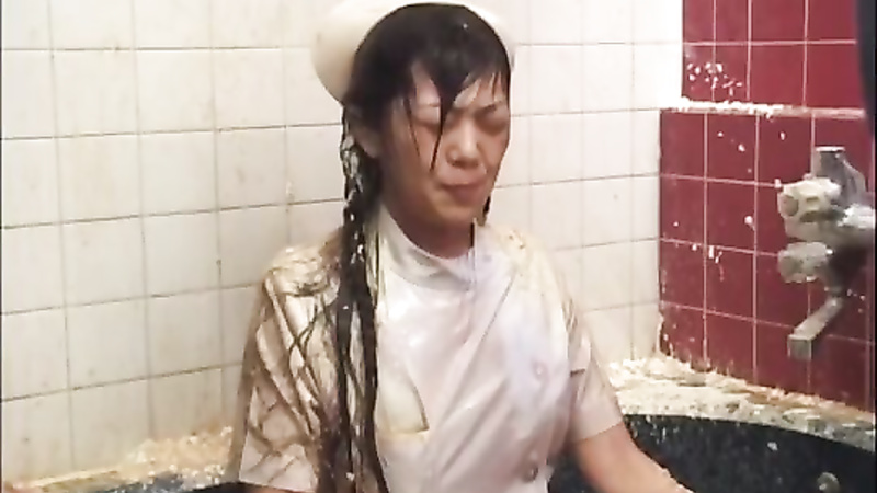 Asian girl gets a piss bukkake