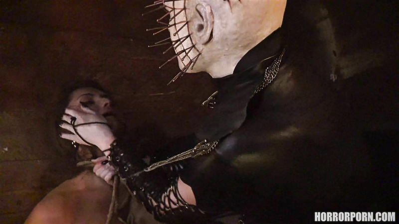 HORROR PORN: Pinhead